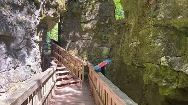 Adventurous Hiking at Mono Cliffs Provincial Park | Ontario, Canada - DayDayNews