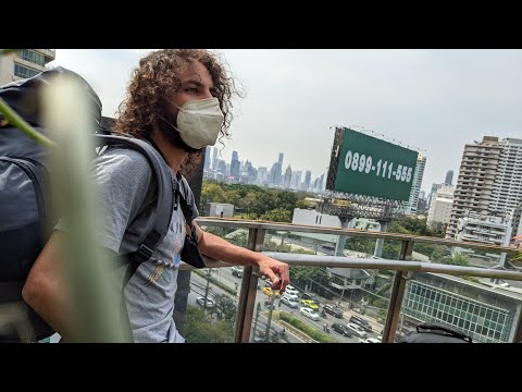 THAILAND DAY 1 - Quarantine Hotel and Thai Food ðĪĒ