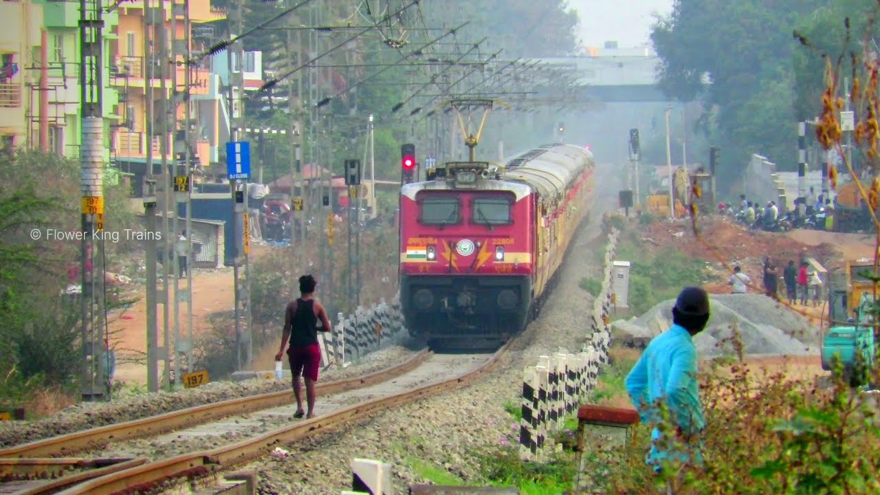⚡ Ernakulam Intercity SF Express 12677 at Bellandur station| Train ...