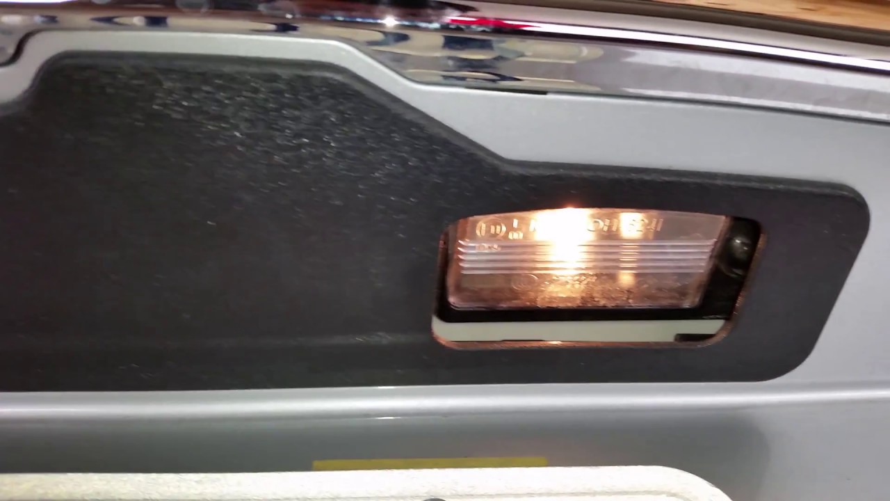 2014-2018 Nissan Rogue SUV - Testing License Plate Lights ... 2014-2018 Nissan Rogue SUV - Testing License Plate Lights ...