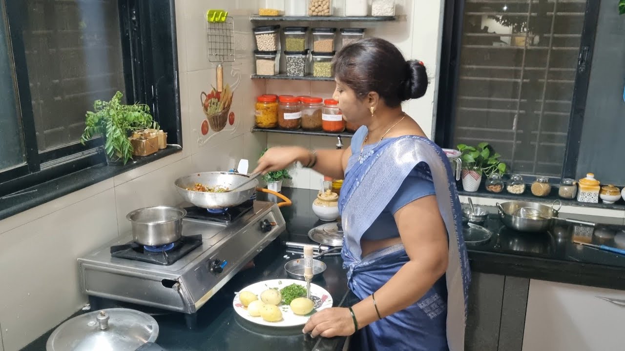 वटपौर्णिमेच्या दिवशी रात्री जेवणाचा मेनू काय बनवला..😋 पुजाची शॉपिंग..🛍️ बाप्पांचं दर्शन..🙏🏻