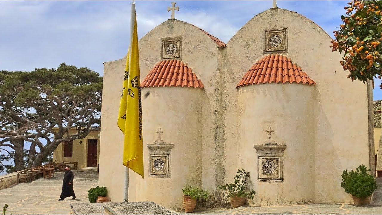 (10)Das im Süden Kretas gelegene Kloster Preveli.