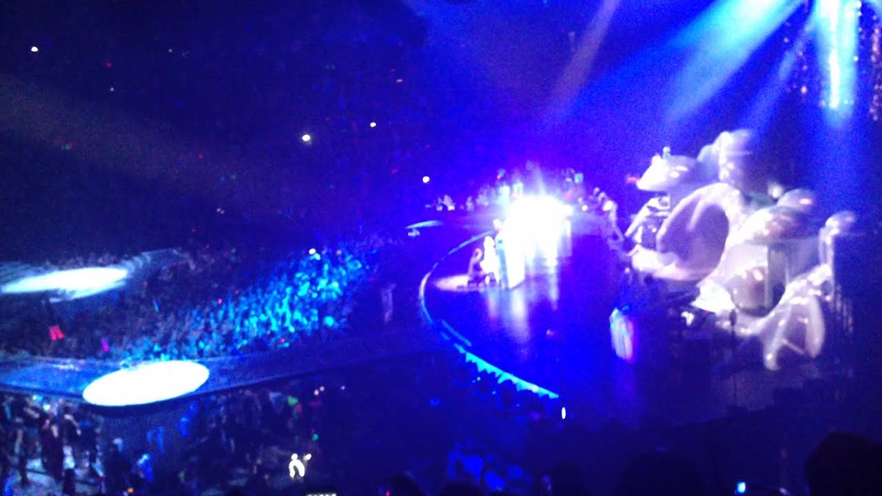 переодевание и бэд романс - YouTube