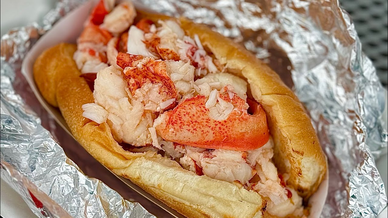 Did James Hook's Lobster Roll let me down?!!!! - YouTube