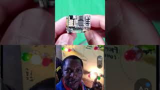 Comment fabriquer un Gadget Intelligent pour MOINS D'UN DOLLAR ! (Température + Heure Internet)