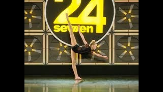 Halle Goehring - This Moment