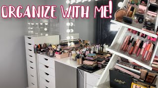 ORGANIZE MY MAKEUP COLLECTION WITH ME 2022 | *makeup organization tips and tricks* | Sandy Carina