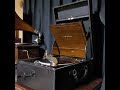美空 ひばり ♪尾張の馬子唄♪ 1956年 78rpm record. Columbia Model No 164 phonograph.