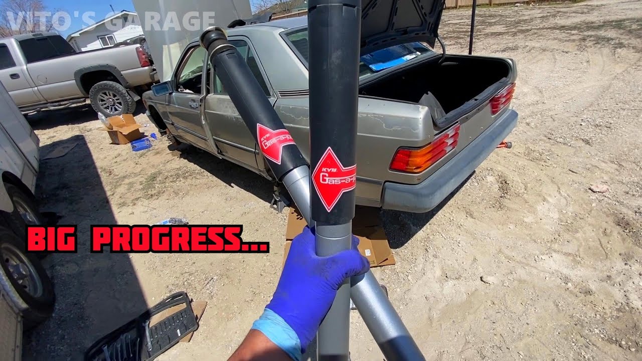 1987 Mercedes 190E 2.3L Installing New Rear Shocks, Diff Fluid