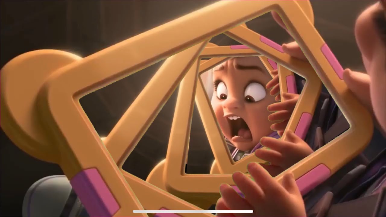 画面の中にいる自分にびっくりする女の子 ホラー Youtube