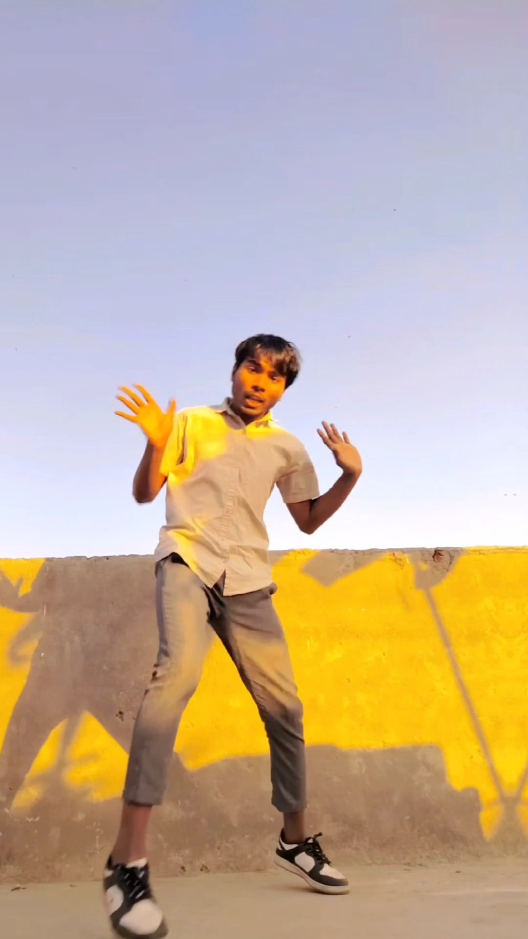 Sithira Puthiri from 'Think Indie' l Dance Cover l Vinod l #sithiraputhiri #shortsdance #thinkindie