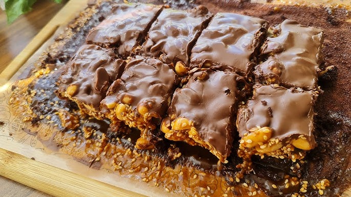 Ofisda yalangoch holda matn terish