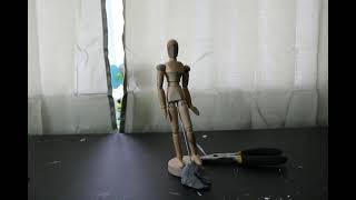 Stop Motion Video - The Wooden Model That Just Wanted Friends