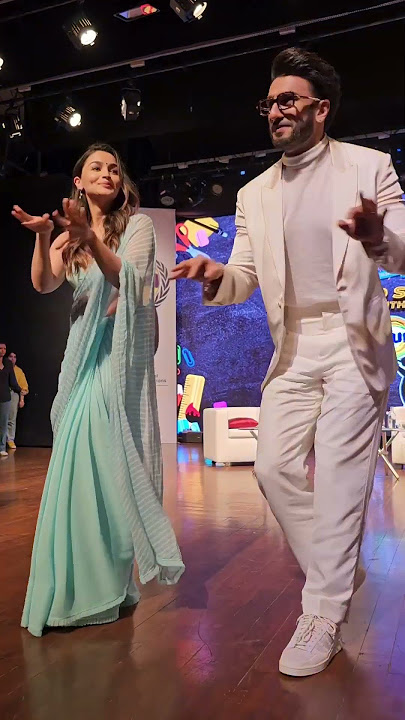 Alia ranveer do their hook step of What Jhumka 🥹♥️ #ranveersingh #aliabhatt