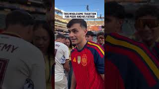 Pedris dad wished to become a goalkeeper. Pedri pays tribute by taking a penalty against him