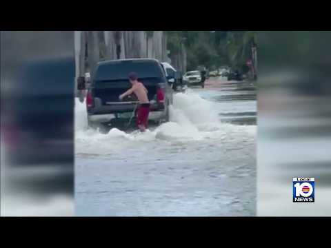 King tides cause flood coastal and low-lying areas