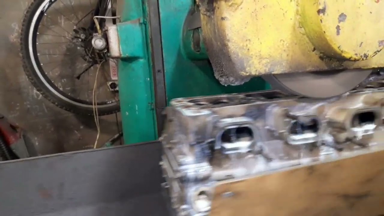 Шлифовка головки блока ЗМЗ409. - YouTube