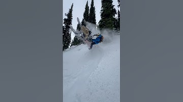 The way this ​⁠​⁠@PolarisSnow jumps outta the snow is just insane #snowmobile #polaris #bowtie
