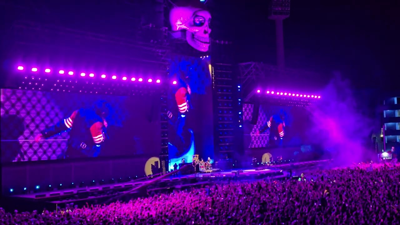 AIRBAG POR MIL NOCHES. 22DIC. ESTADIO VELEZ.