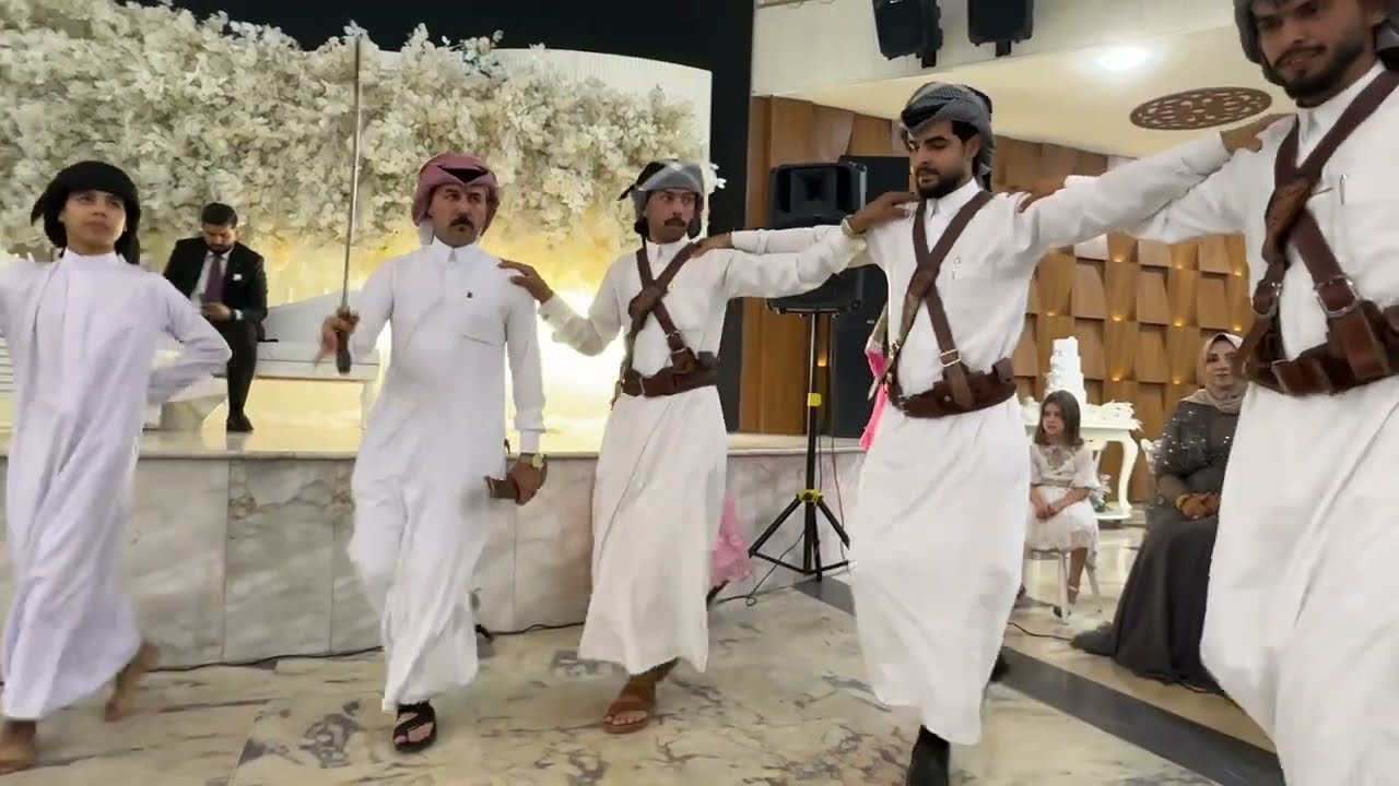 جوبي قاعة شهريار اغصان الزيتون الفنان هاشم الجبوري مع روساني العراق و بغداد الاول احمد كريم العويسي