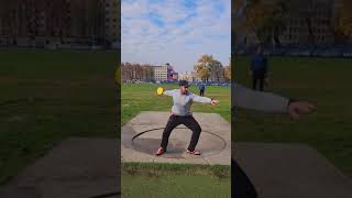 Static start discus throw
