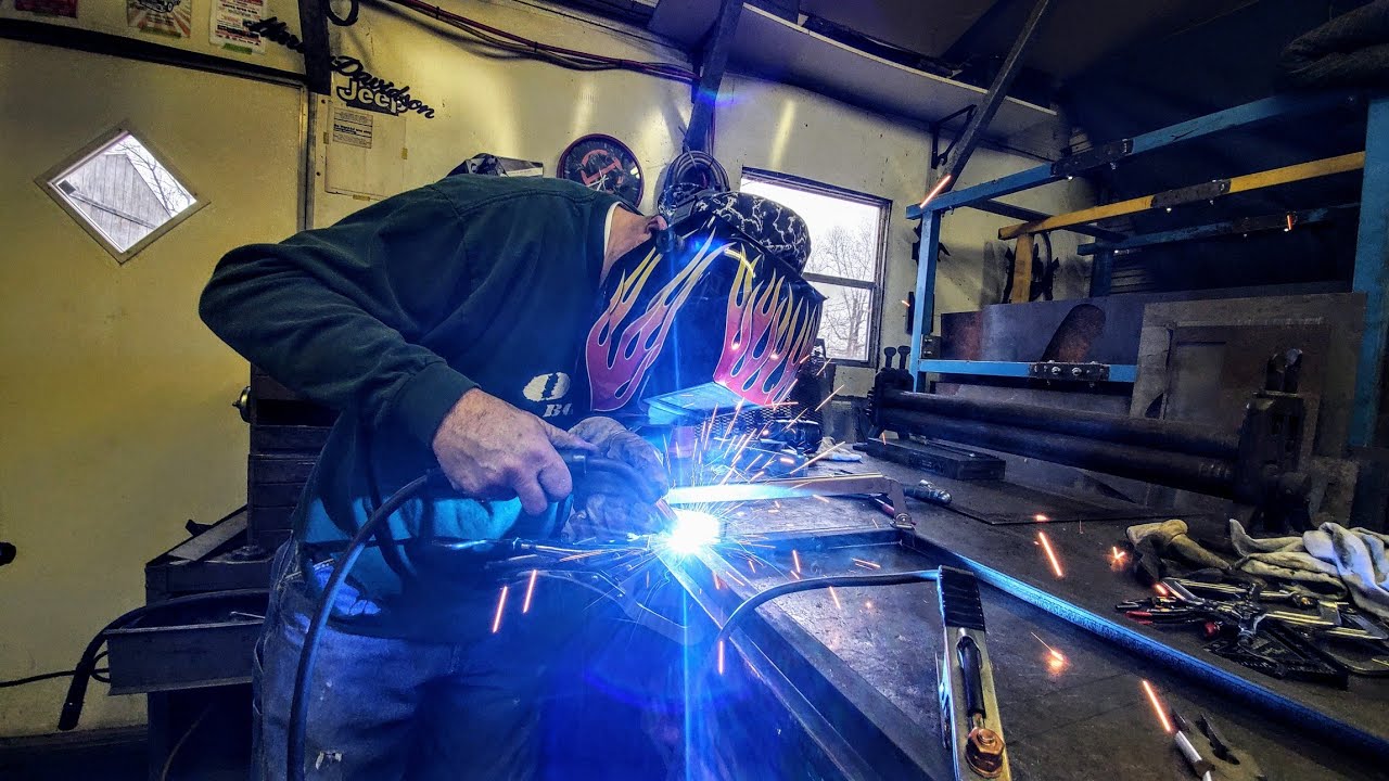 Building A Battery Rack for the Hydraulics on the Chevy S10 Lowrider