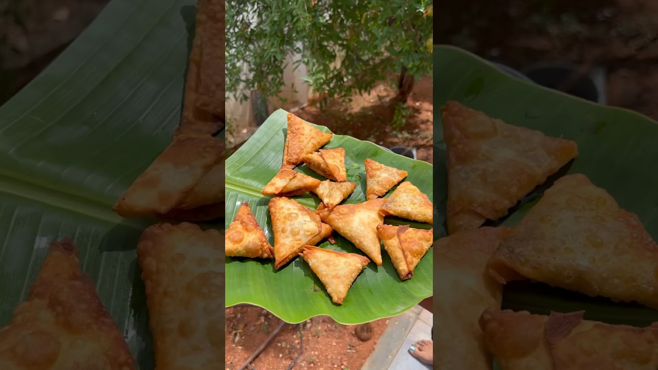 எண்ணெய் குடிக்காத மொறு மொறு வெங்காய சமோசா | Onion samosa | #shorts