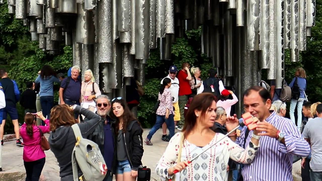 Tourists at Sibelius Park