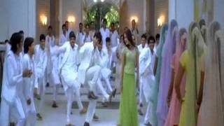 Shahid & Kareena عمرو دياب - عيني وانا شايفه.wmv