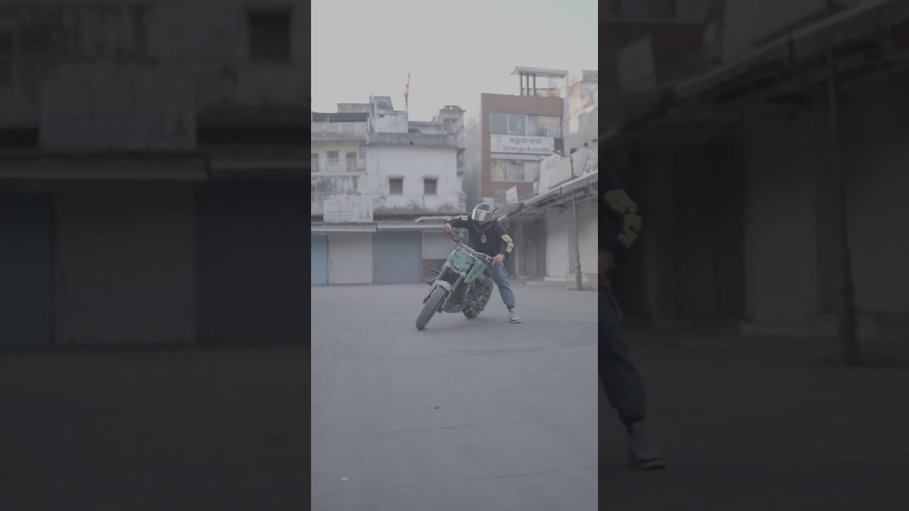 Дрифтинг на самом оживленном рынке Бхопала 