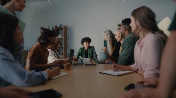 Get to the Right Conversations with Sales Navigator