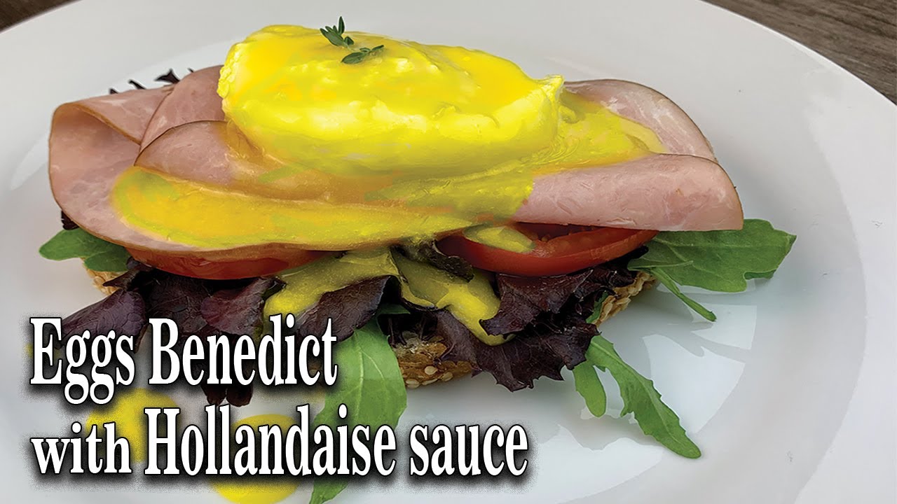 Eggs Benedict with Hollandaise sauce تخم مرغ بندیکت همراه با سس فرانسوی