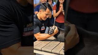 Manusia vs Gorila Panco