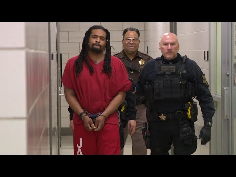 Man accused of shooting IMPD officer due in court Monday - YouTube