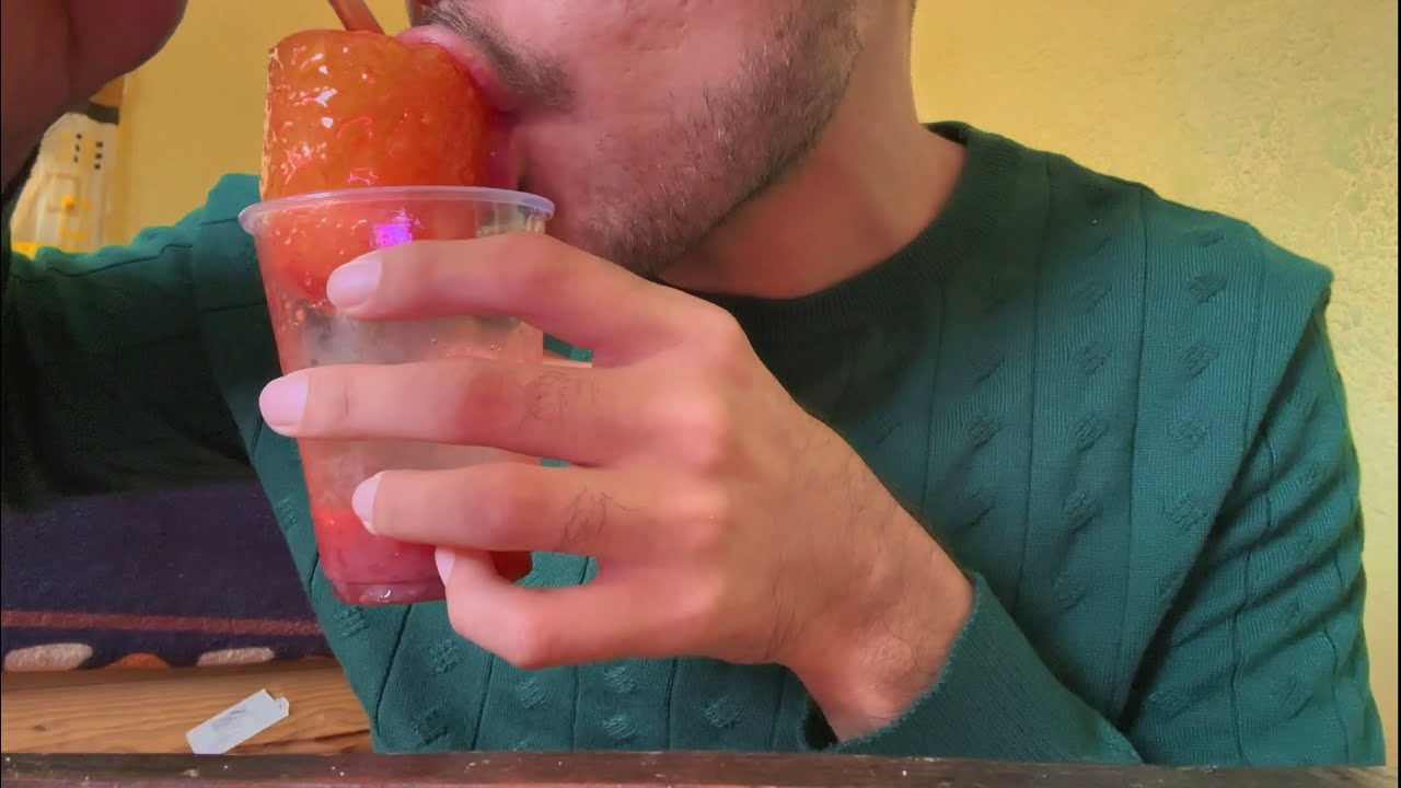 ASMR Chupando Chamoyada de Mango 🥭 😱