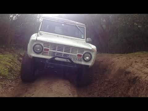 Ford Bronco Early 1967, Santiago Chile, Ruta El Peral 1