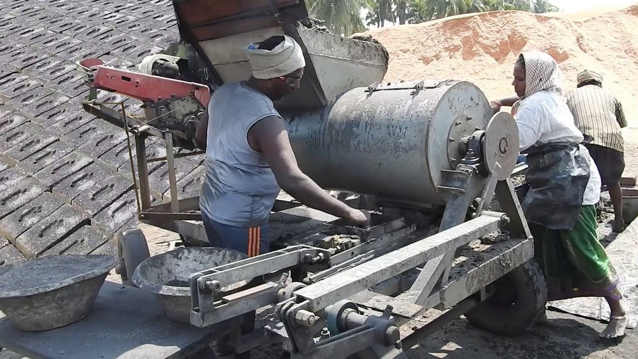 Automated Brick making machine (MUD BRICKS) / Small Scale IndustrieS