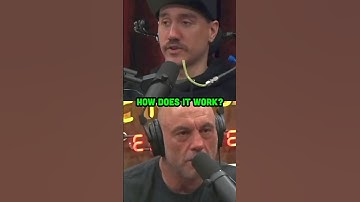 Joe Rogan learns about NeuraLink 😳🤖