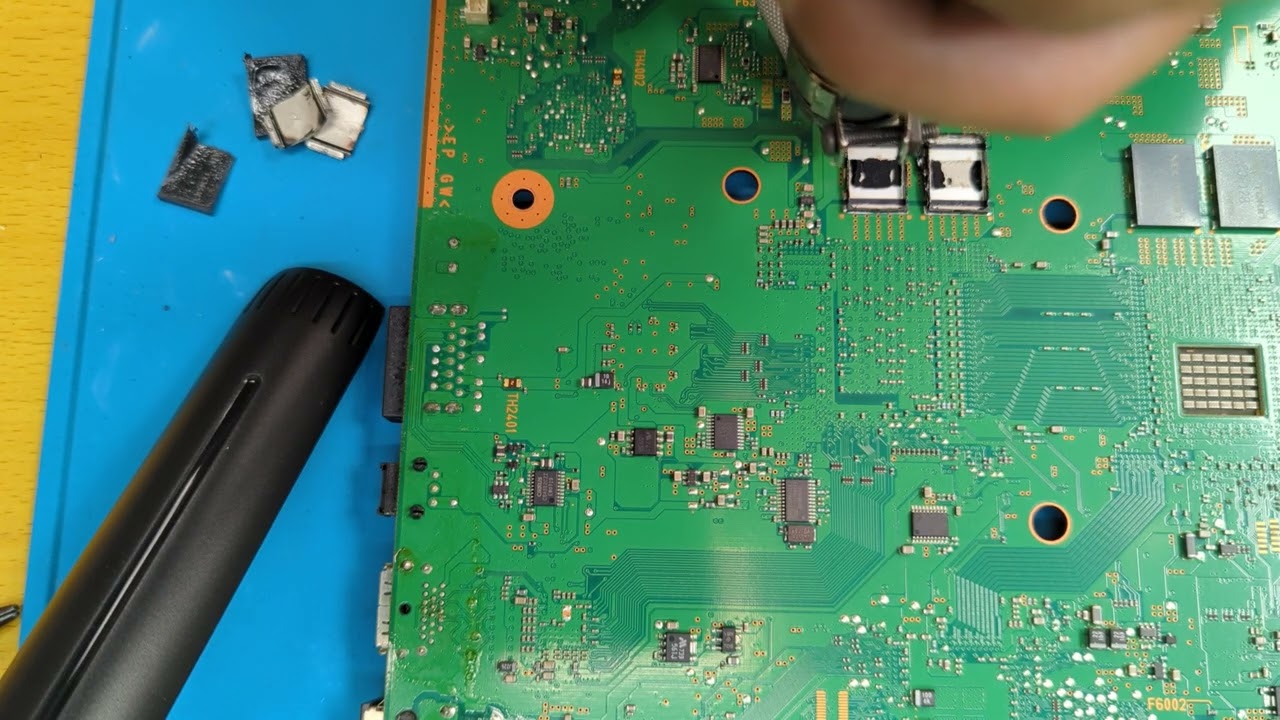 PS3 YLOD故障を根本的に直す。 当店の修理方法を紹介 – ゲーム修理