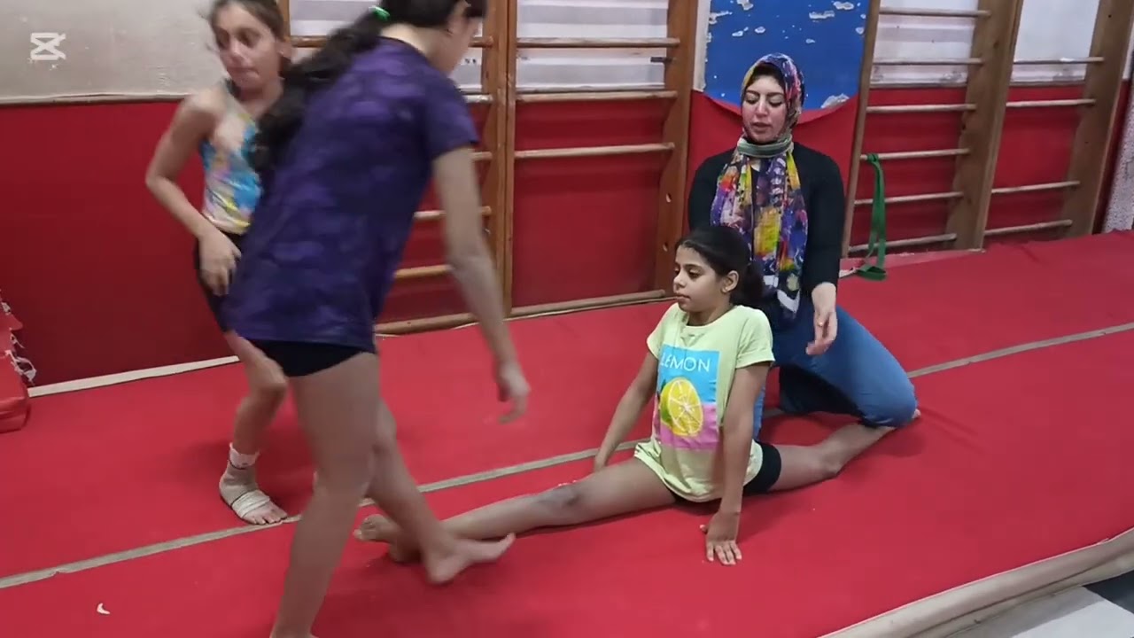 فتح الحوض في الجمباز وضغط مرونات فتح الحوض