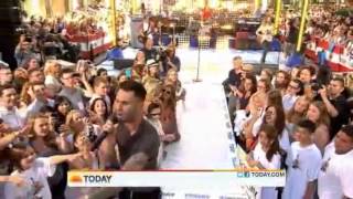 Maroon 5 ~ Never Gonna Leave This Bed  (At The Today Show 05/08/11)