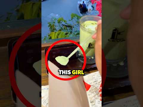 لماذا تستمر في سكب القهوة على طاولتها