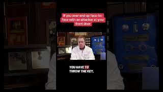 Safety tips from a security expert and former NYPD detective #shorts #safety #podcast #tips