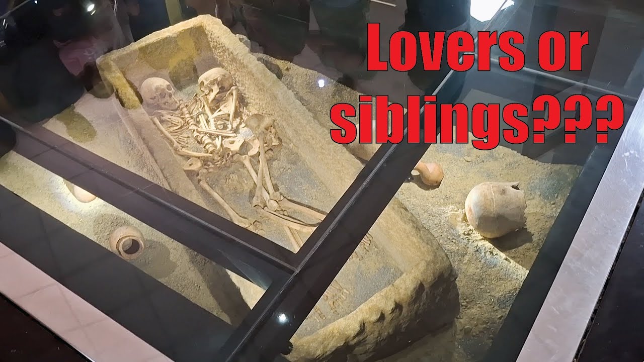 2,000-Year-Old Lovers ❤️ | Hegmataneh Museum
