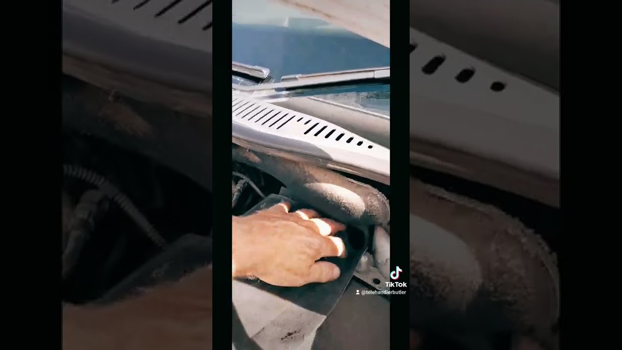 Vw caddy cable feed for leisure battery.