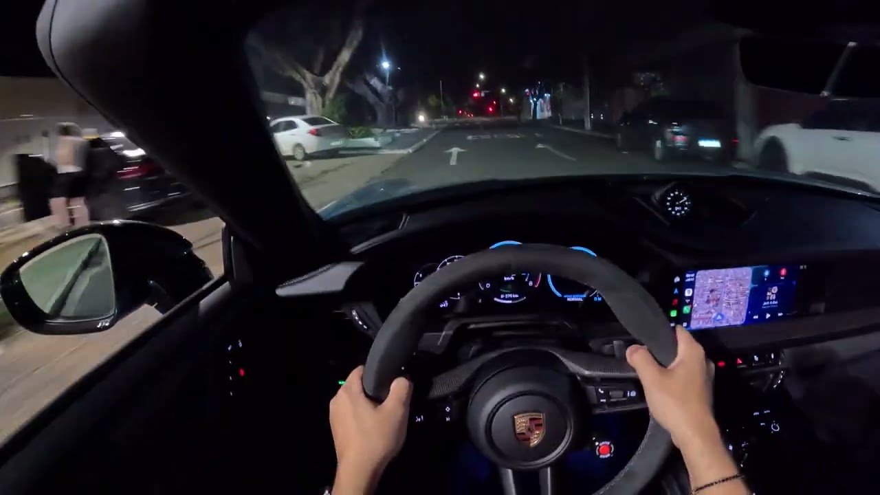 ROLE DE 911 GTS 992.2 NA CIDADE