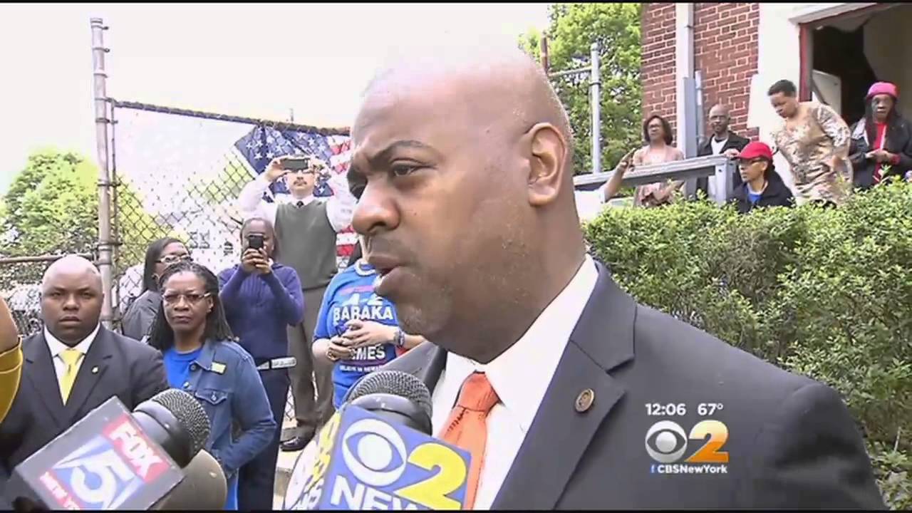 Newark Voters Cast Ballots To Elect New Mayor - YouTube