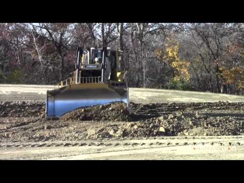 How Cat Grade Control Makes Better D6T and D8T Operators