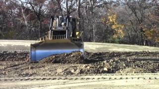 How Cat Grade Control Makes Better D6T and D8T Operators