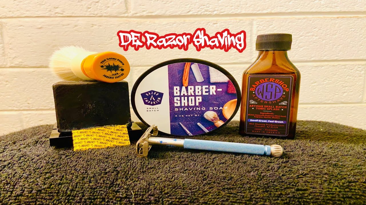 Razor Emporium Soap, Blue 1971 R2 Lady Gillette Starburst